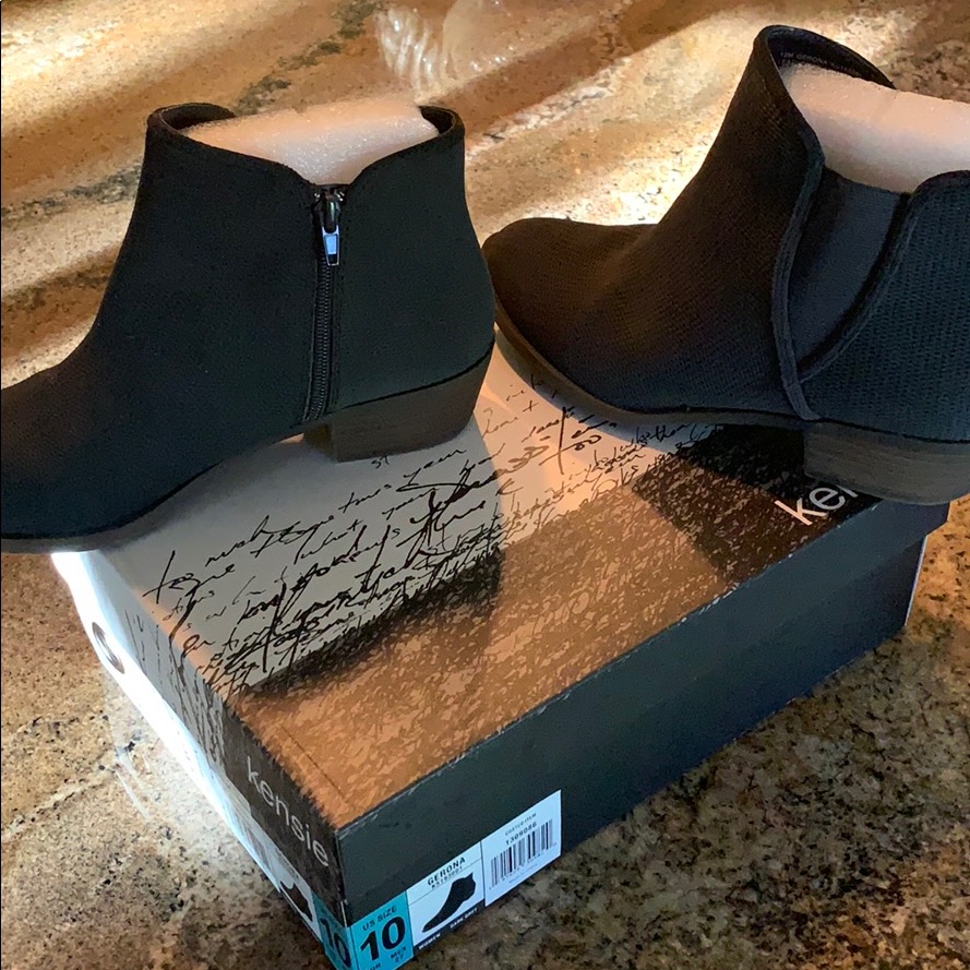 Textured Bootie